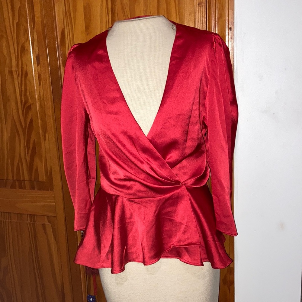red scoop top